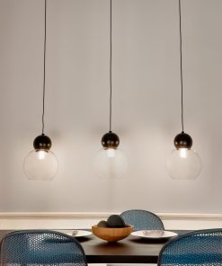 Visilica Nanali u enterijeru iznad trepezarijskog stola -SVOD rasvjeta