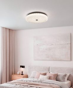 Glis LED plafonjerka u moderno uređenoj spavaćoj sobi