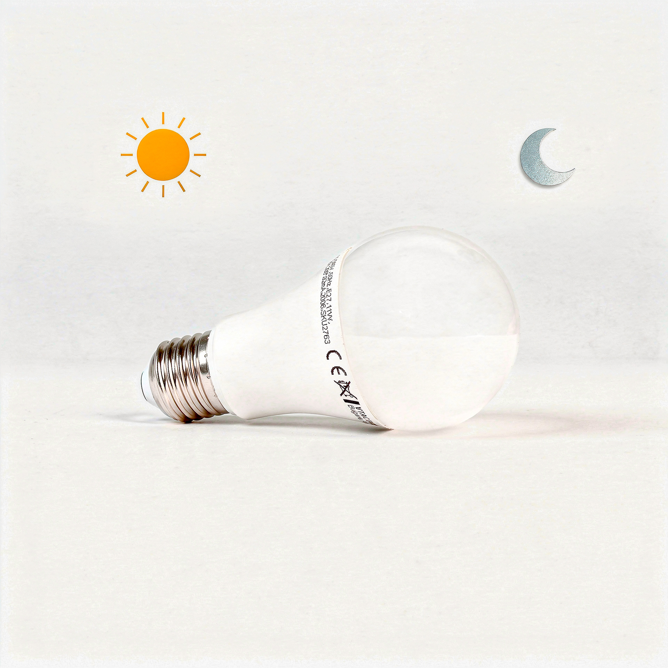 LED Dan/noć sijalica A60 E27 11W - 3000K sa senzorom pokreta